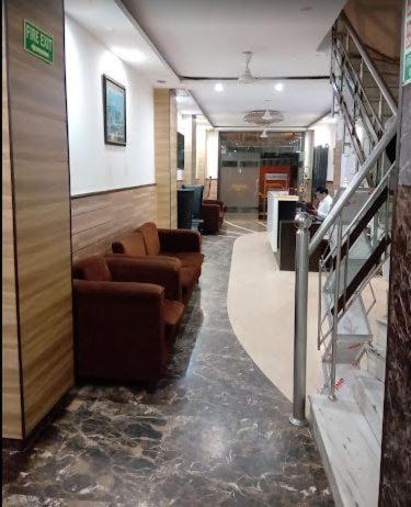 Tjs Royal Hotel Delhi  Exterior photo